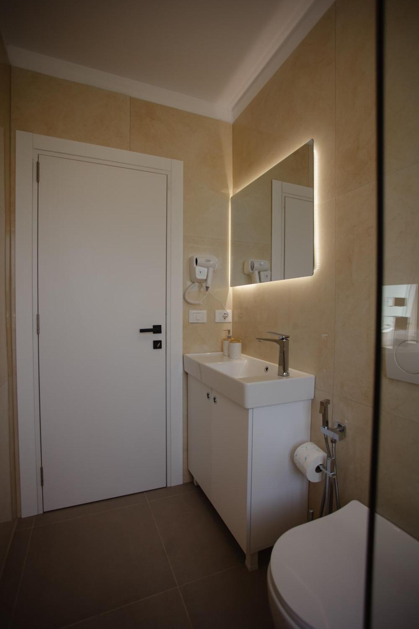 City Center Studio Apartments Shkoder Exterior photo